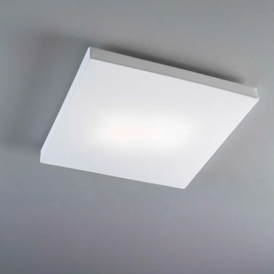 MONOBLOQUE Große, flache LED Deckenleuchte mit weißer Stoffbespannung