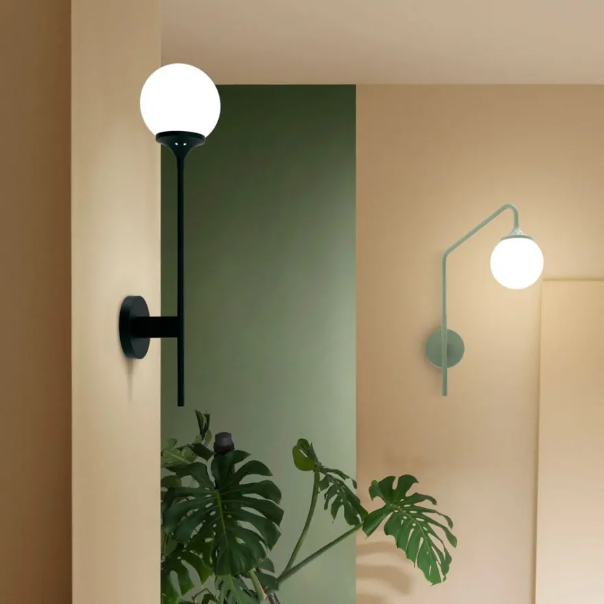 SAN BABILA Wandlampe mit zwei langen Auslegern