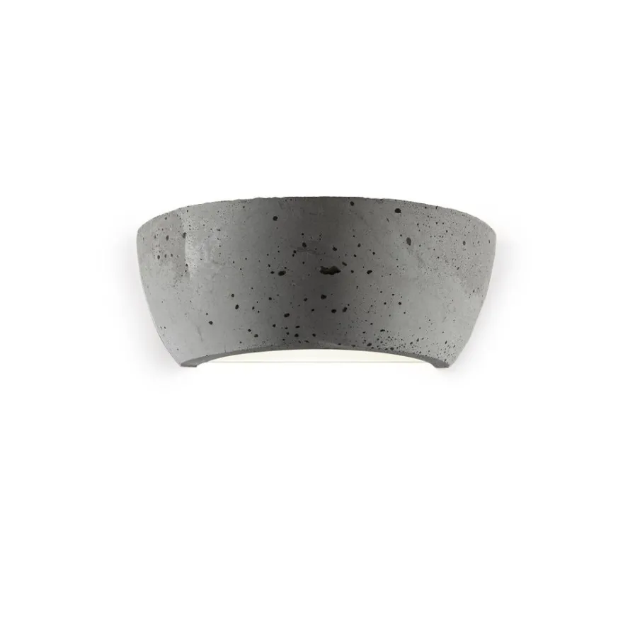 SOFFA Halbrunde Wandleuchte aus Leichtbeton