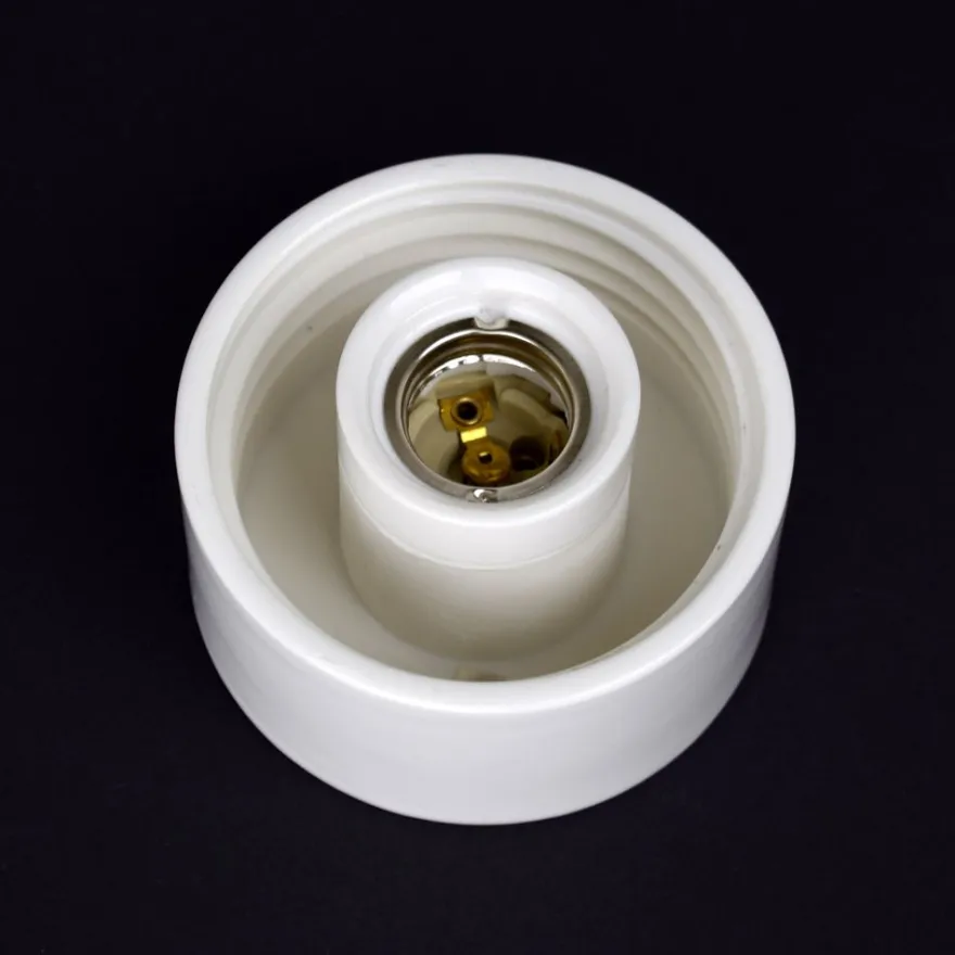 TED Robuste Feuchtraum- oder Aussenlampe mit Milchglas