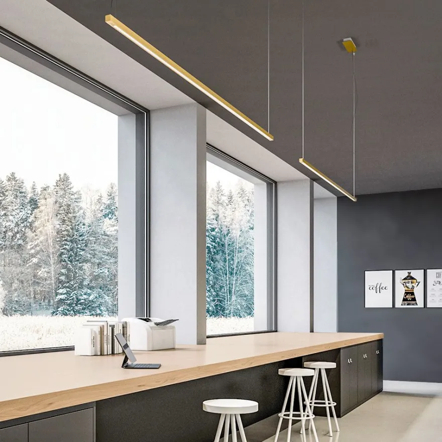 TRATTI Lange Hängeleuchte aus Messing Downlight